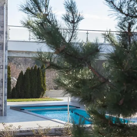Lavanda In Kriz With Private Swimpool בית נופש